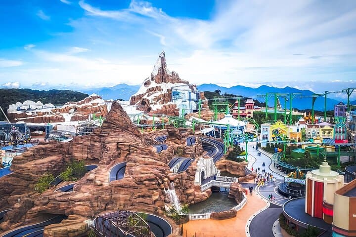 Genting Highlands Day Trip: Cable Cars, Temples & Theme-Park Views photo 5