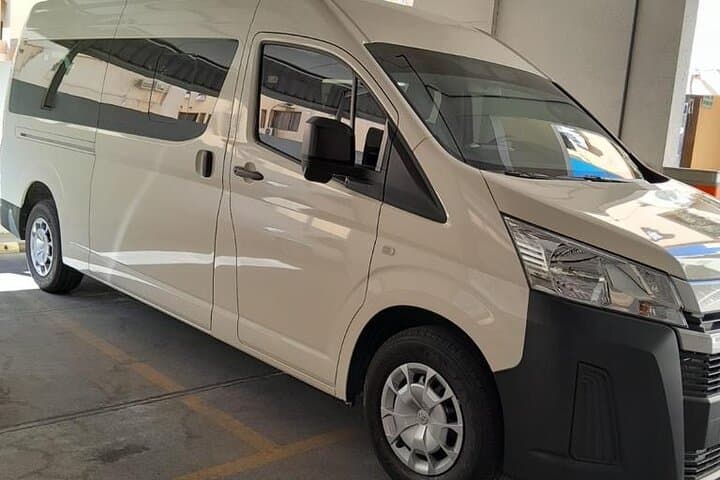 Private Chauffeur Service Dubai Abu Dhabi Flexible Car Hire with Driver photo 4