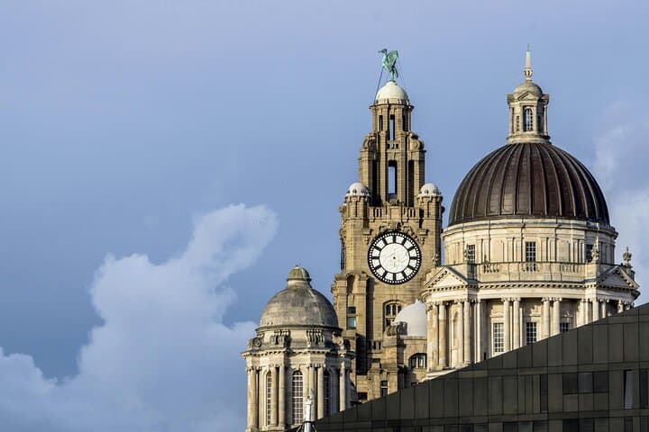 Liverpool Essentials: 3-Hour Royal Albert Dock & Beatles Orientation Tour photo 2