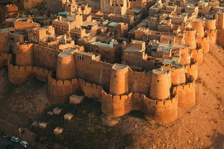 Full-Day Jaisalmer Sightseeing: Fort, Havelis & Thar Desert Camel Ride