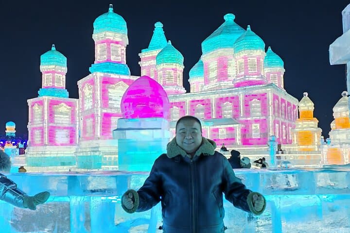 VIP Harbin Ice and Snow World Private Day Tour — Skip the Line at Harbin Ice Festival photo 3