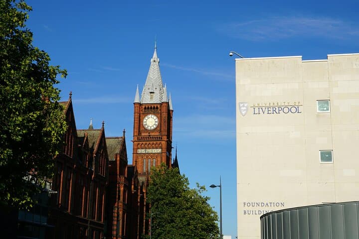 Liverpool Essentials: 3-Hour Royal Albert Dock & Beatles Orientation Tour photo 3