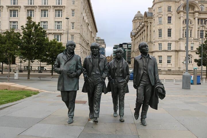 Liverpool Essentials: 3-Hour Royal Albert Dock & Beatles Orientation Tour