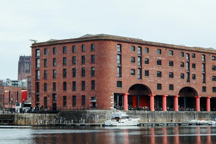 Liverpool Essentials: 3-Hour Royal Albert Dock & Beatles Orientation Tour photo 5