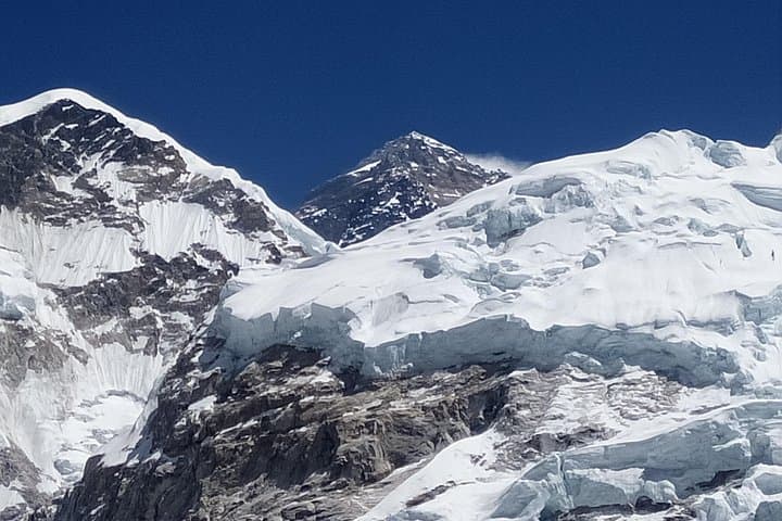 Everest Base Camp Trek: Classic Himalayan Trek to Gorak Shep and Kala Patthar photo 2