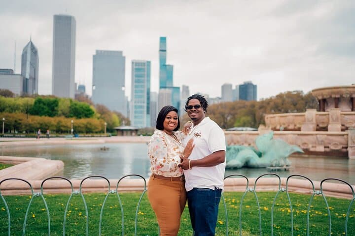 Private Photoshoot in Chicago — Capture Iconic Landmarks & Local Secrets