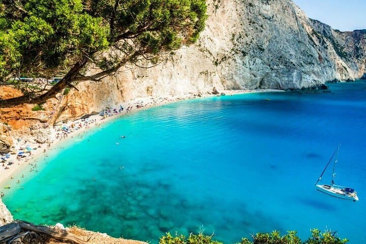 4-Day Peloponnese Private Tour: Kalavryta, Naupaktos & Lefkada