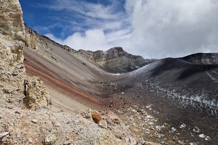 Summit El Misti: 2-Day Non-Technical Ascent to 5,825 m from Arequipa photo 2