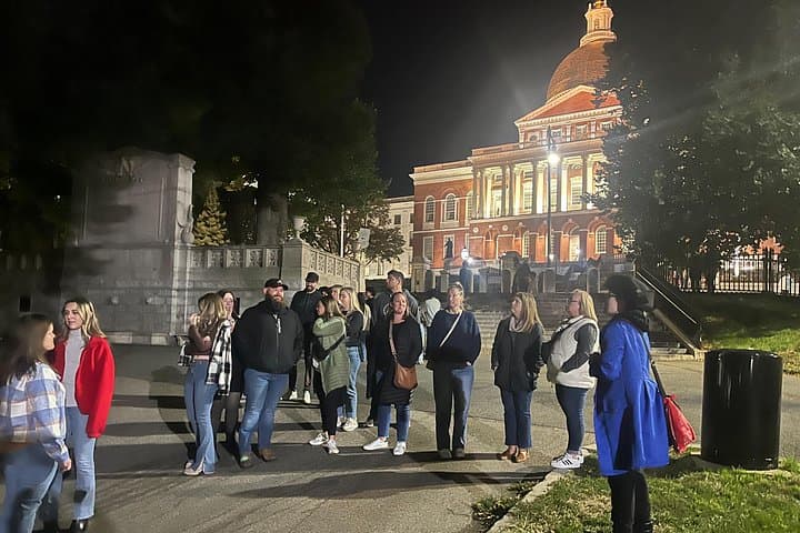Haunted Boston Booze and Boos: Ghost Walking Tour and Pub Crawl in Downtown Boston photo 1