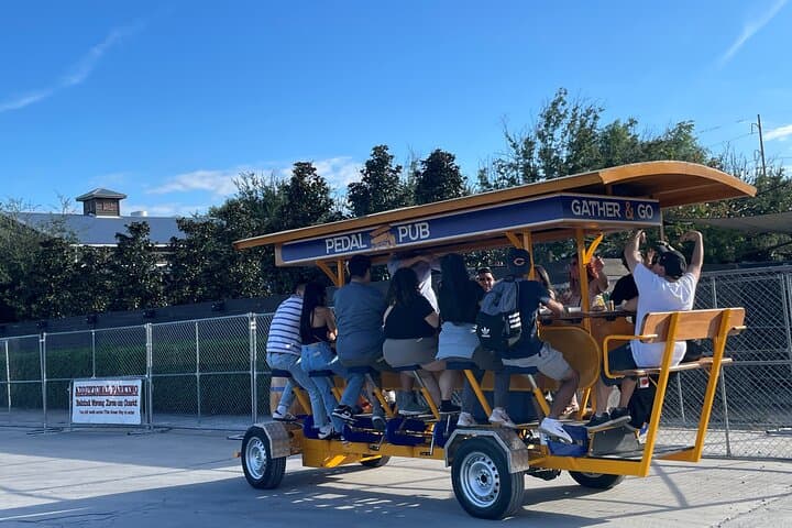 Pedal Pub Bayou St. John: New Orleans Group Pub Bike Ride photo 4