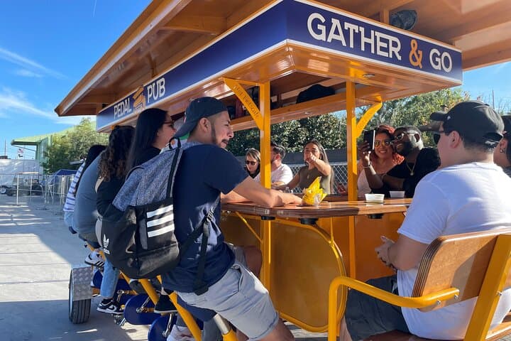 Pedal Pub Bayou St. John: New Orleans Group Pub Bike Ride photo 5