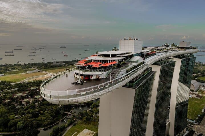SkyPark Views: Marina Bay Sands Observatory and Singapore Skyline History Tour photo 2