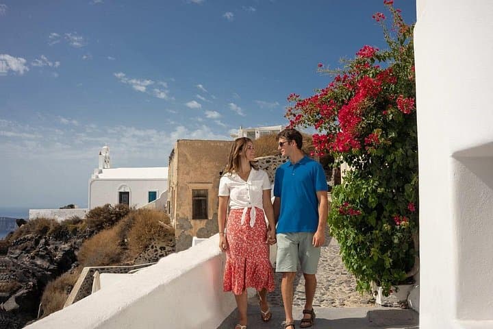 Oia Santorini Walking Photoshoot: Capture Caldera Sunsets & White-Washed Alleys photo 3