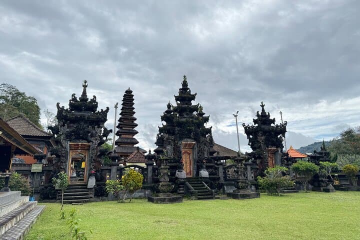 North Bali Celukan Bawang Day Tour: Waterfalls, Temples & Twin Lakes photo 2