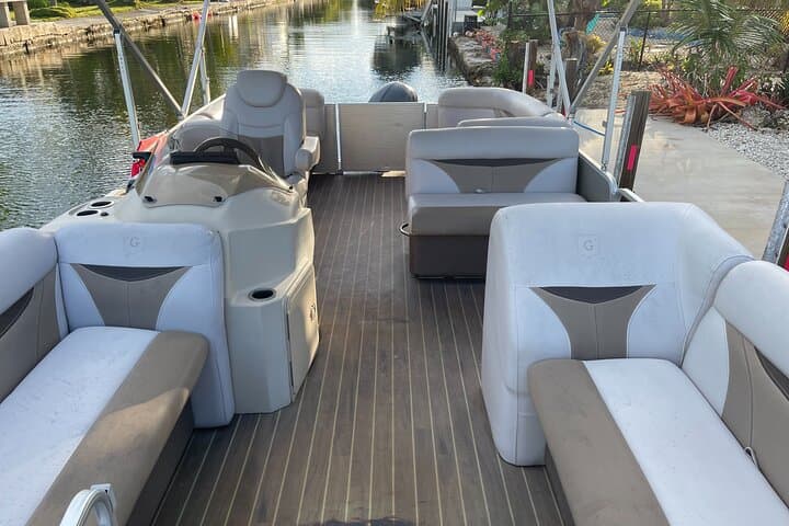 Cudjoe Key Boat Rentals: 23' Tritoon with GPS Tracks in the Lower Keys photo 5