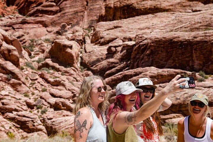 Red Rock Canyon Scenic Loop Tour — Guided Panoramic Views from Las Vegas photo 2