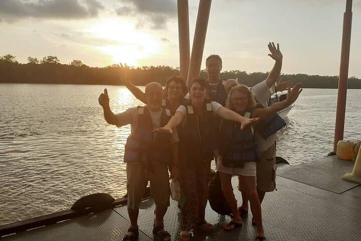 Kuala Lumpur to Kuala Selangor Fireflies Tour: Night Mangrove Boat Ride & Seafood Dinner photo 6