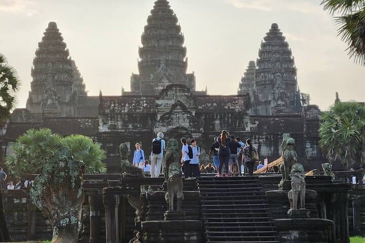 Dawn at Angkor Wat: Guided Sunrise Tour of Angkor's Temples photo 5