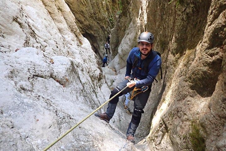 Private Canyoning at Orății Gorge — Full-Day Rappelling Adventure from Bucharest photo 4