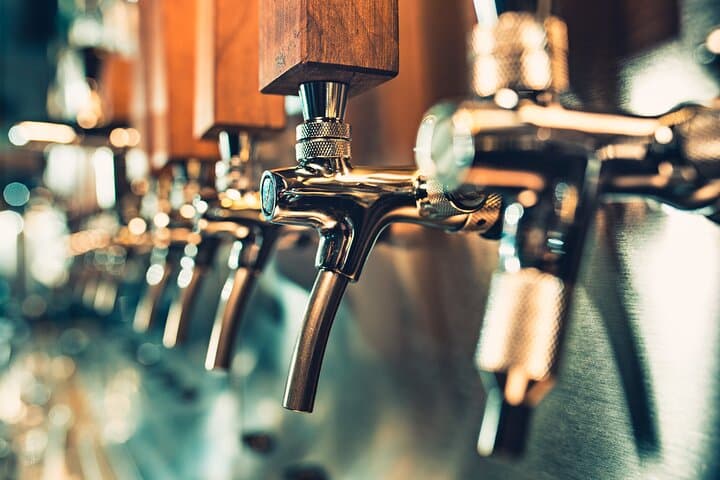 Prague Old Town Beer Tour: Beer Museum, Historic Pubs & Craft Tastings