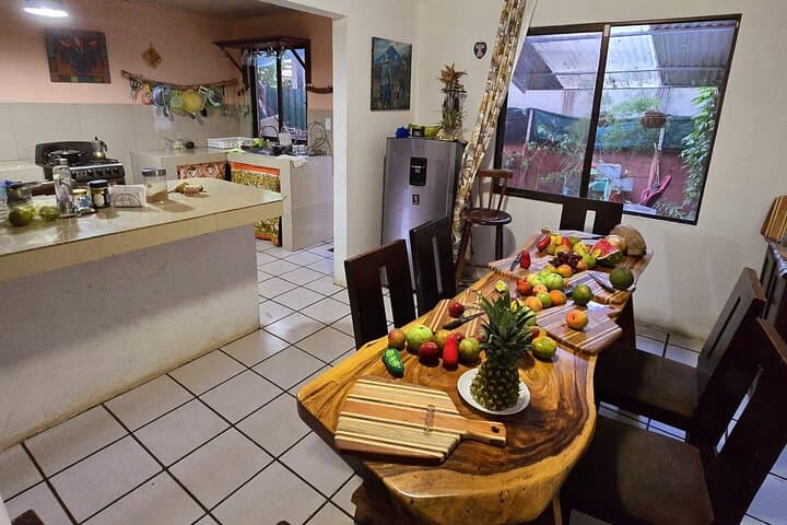 Tamarindo Juice Mixology Workshop: Tropical Fruit Tasting & Hands-On Blends photo 5