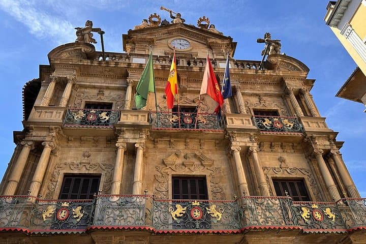 Pamplona Scavenger Hunt: Self-Guided Walking Tour of City Sights photo 2