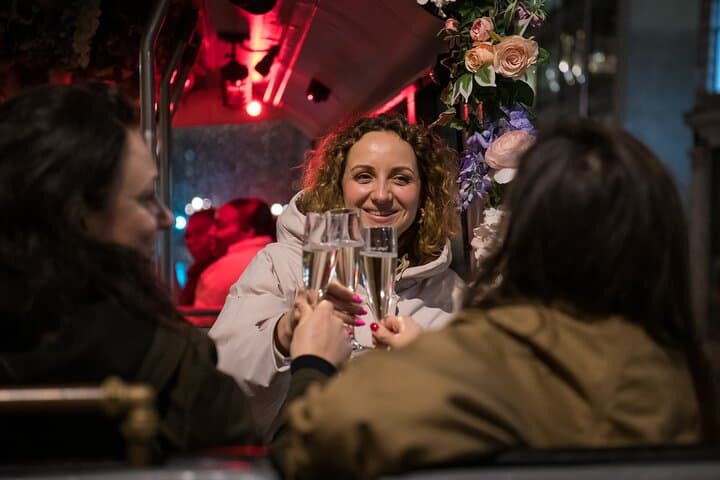 Sunset Rooftop Bar Bus Tour — London Skyline Drinks & Sights photo 4