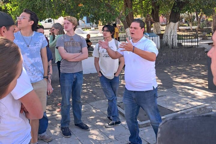 Antigua Guatemala & Colonial Villages Day Tour — Antigua, San Juan, San Pedro, San Antonio photo 5