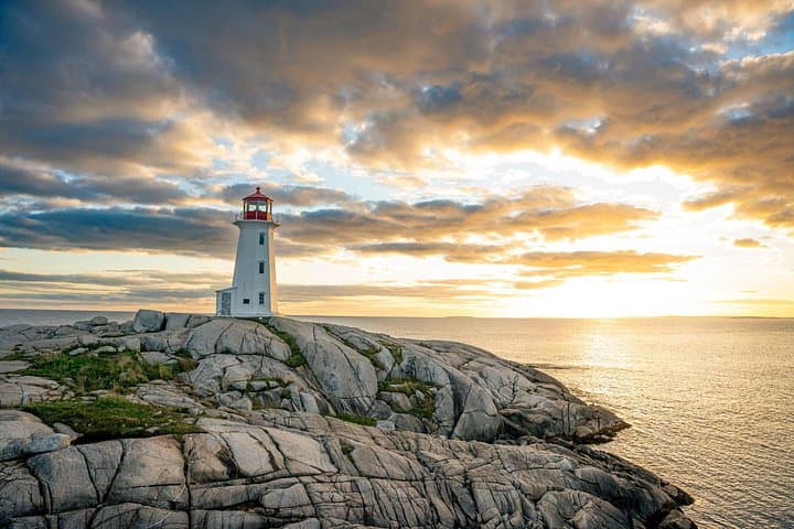 Peggy's Cove Sunset Tour: Golden-Hour Lighthouse Views & Rugged Nova Scotia Coast photo 2