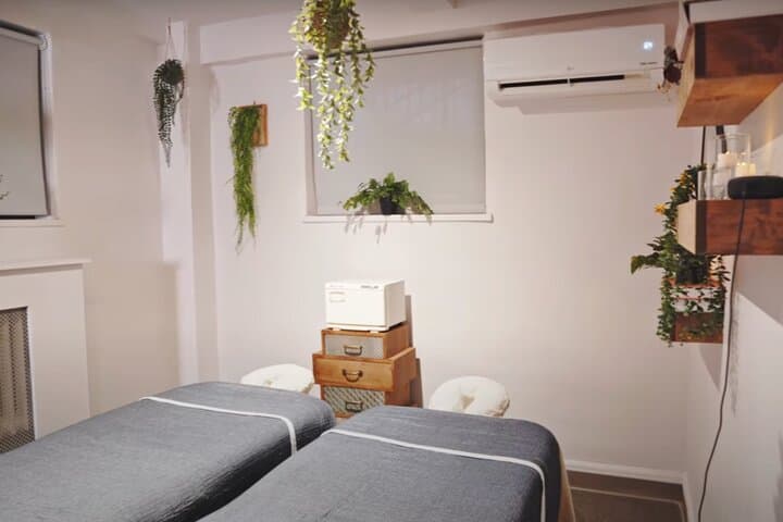 Midtown Couples Massage — 90-Min Relaxation at Knead Bodyworks NYC photo 6