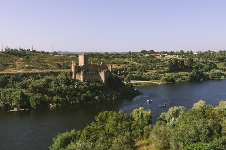 Full-Day Medieval Castle Tour from Lisbon: Almourol, Óbidos & Leiria photo 2
