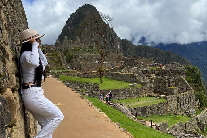 2-Day Sacred Valley and Machu Picchu Tour from Cusco — Complete Visitor Guide photo 3