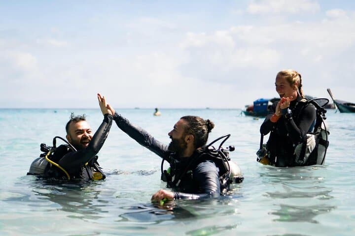 Koh Lipe Beginner Scuba Diving Half-Day — Try Scuba in Tarutao Marine Park photo 2