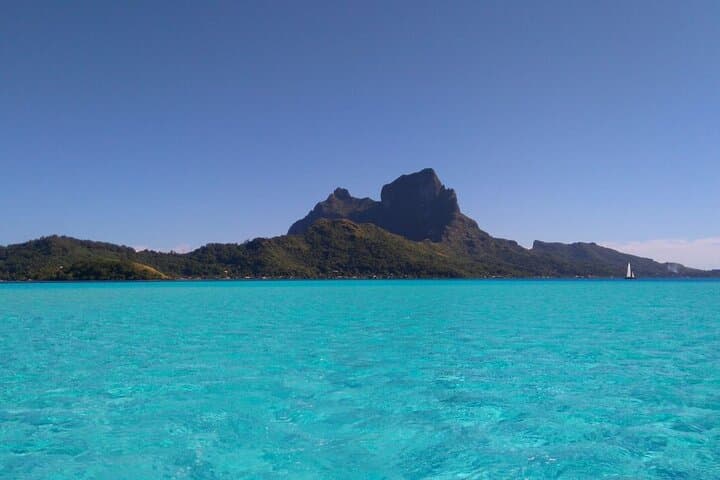 Private Electric Paddle Cruise in Bora Bora Lagoon photo 3