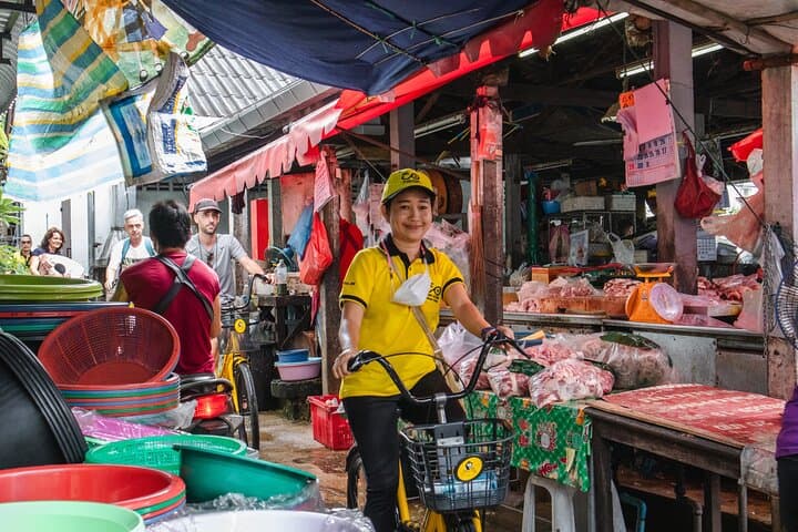 Chiang Mai Backstreets Biking Tour: Temple Alleys & Hilltribe Artisan Visits photo 2