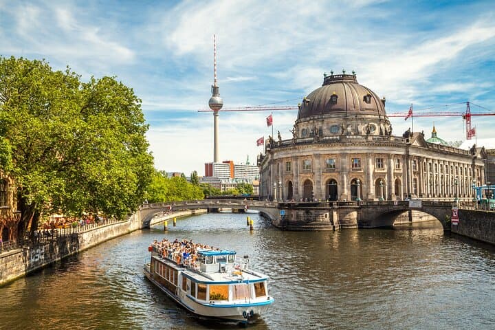 Berlin in a Day: All-in-One Shore Excursion from Warnemunde photo 2