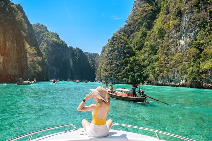 Phi Phi, Maya & Bamboo Islands Speedboat Day Trip from Krabi