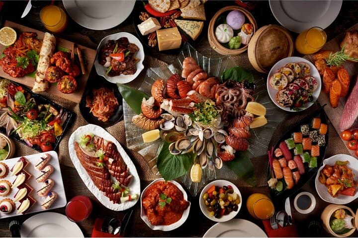Inside Saffron: Dubai’s Biggest Buffet at Atlantis with 20 Live Stations photo 2
