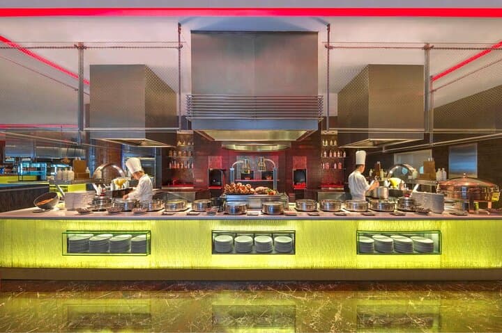 Inside Saffron: Dubai’s Biggest Buffet at Atlantis with 20 Live Stations photo 5