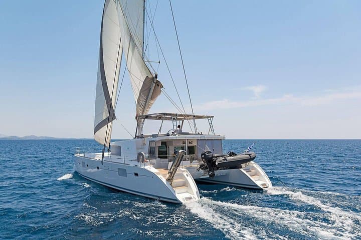 Dia Island Catamaran Cruise from Heraklion with Gourmet Cretan Lunch photo 1