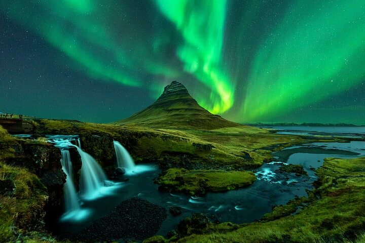 Chasing the Northern Lights: Small-Group Aurora Tour from Reykjavik photo 6