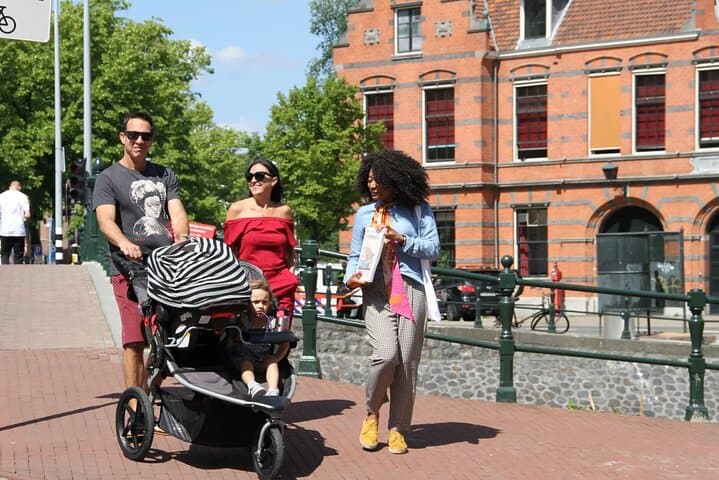 Amsterdam Family Walking Tour: Hidden Gems & Jordaan Treasure Hunt photo 3