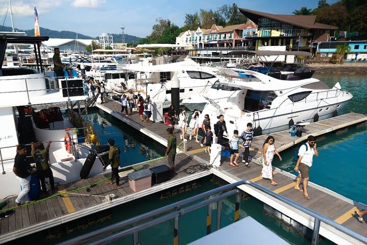 Langkawi Sunset Cruise: Premium Catamaran with Dinner, Jacuzzi Net & Paddleboard photo 3