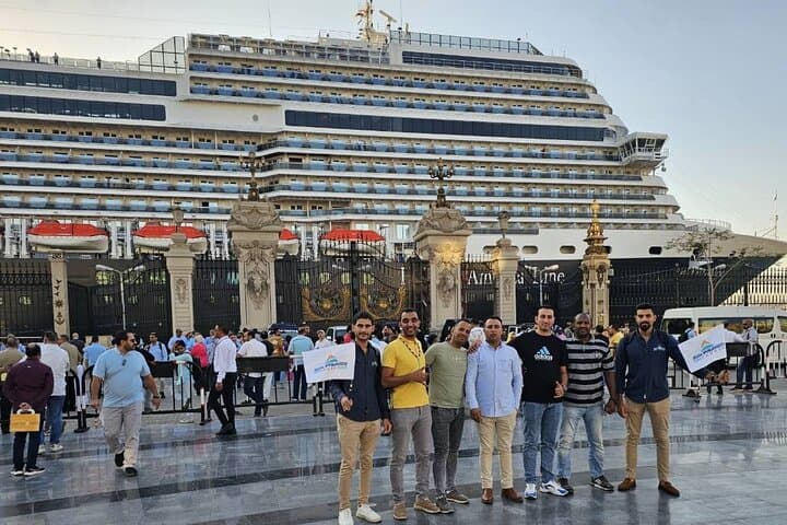 Private Giza Pyramids & National Museum Tour from Port Said