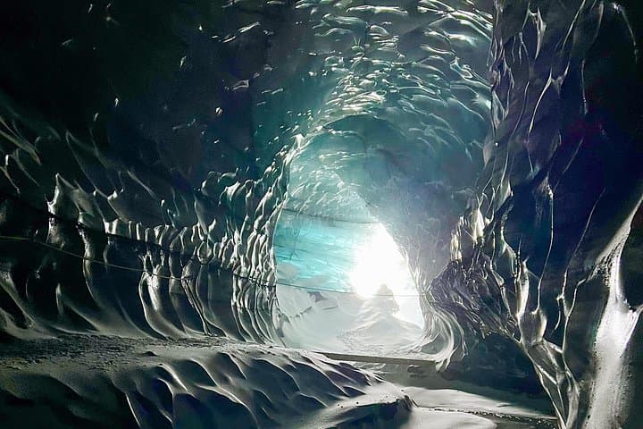 Private Super Jeep Tours from Reykjavík — Custom Golden Circle, Highlands & Hidden Hot Springs photo 2