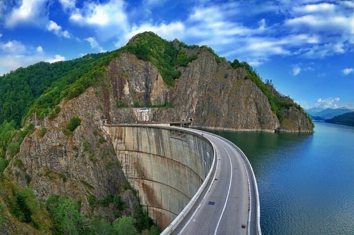 Poenari Fortress, Vidraru Dam & Curtea de Argeș: Full-Day Private Tour from Bucharest photo 6