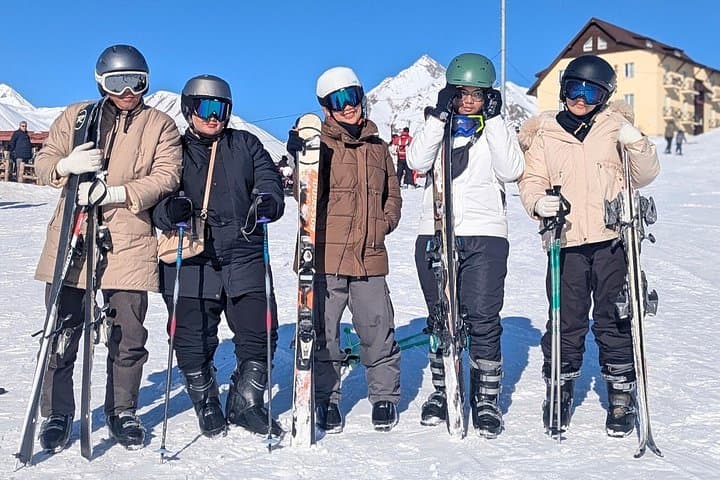 Learn to Ski and Snowboard in Gudauri: 90-Minute Private Lessons in the Caucasus photo 4