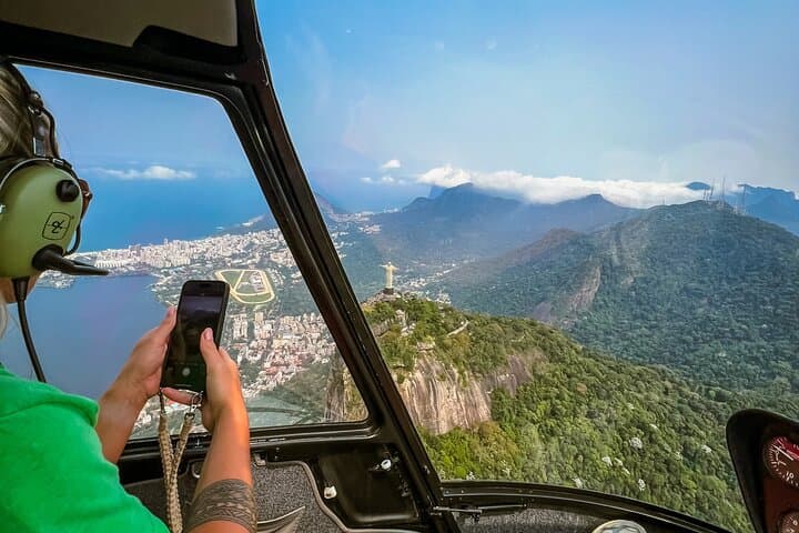 Helicopter Tour Over Christ the Redeemer — Rio de Janeiro Aerial Experience photo 3
