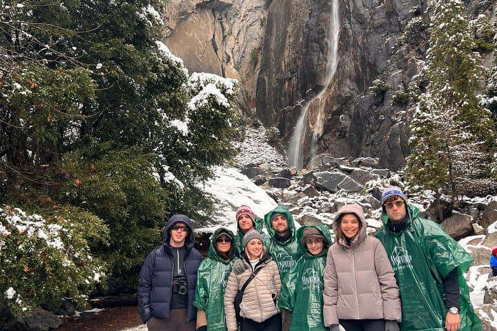 Yosemite Valley Private Winter Hiking Tour — Guided Winter Walks, Waterfalls & Valley Gems photo 2