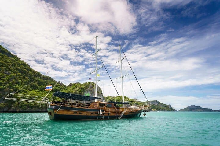 Sailing to Ang Thong Marine Park: Koh Samui Day Cruise to Emerald Lake & Snorkel photo 2